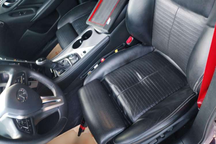 Used Infiniti Q50 2014 3.7L Luxury Sport Edition Left Front Seat