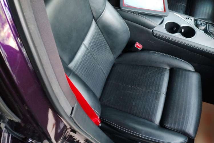 Used Infiniti Q50 2014 3.7L Luxury Sport Edition Right Front Seat