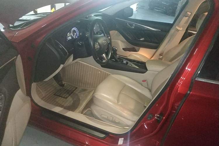 Used Infiniti Q50 2014 2.0T Comfort Edition Driver Seat