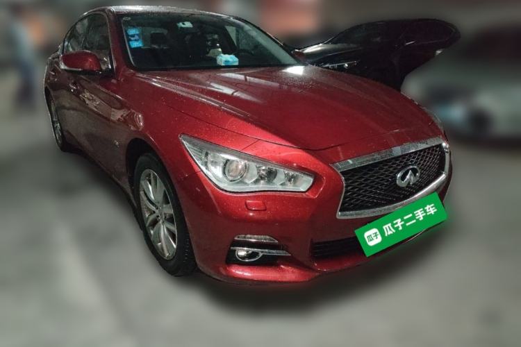 Used Infiniti Q50 2014 2.0T Comfort Edition Front Right 45 Deg