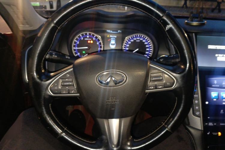 Used Infiniti Q50 2014 2.0T Luxury Edition Steering Wheel