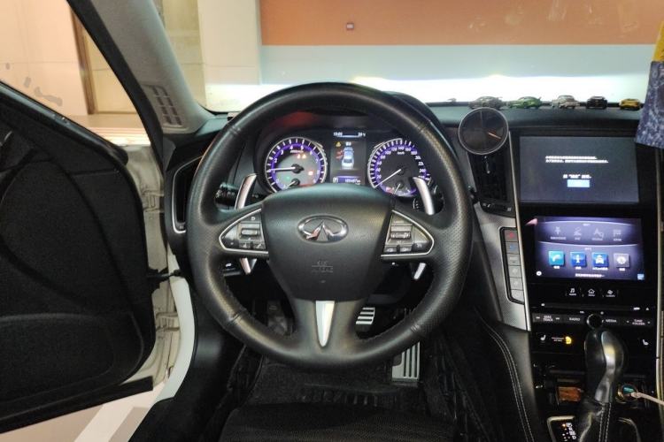 Used Infiniti Q50 2014 3.7L Luxury Sport Edition Steering Wheel