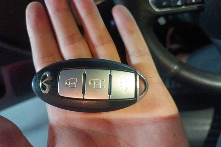 Used Infiniti Q50 2014 3.7L Luxury Sport Edition Vehicle Key