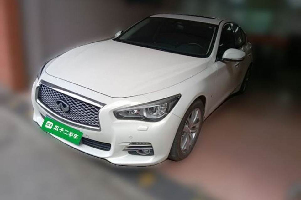Infiniti Q50 2014
