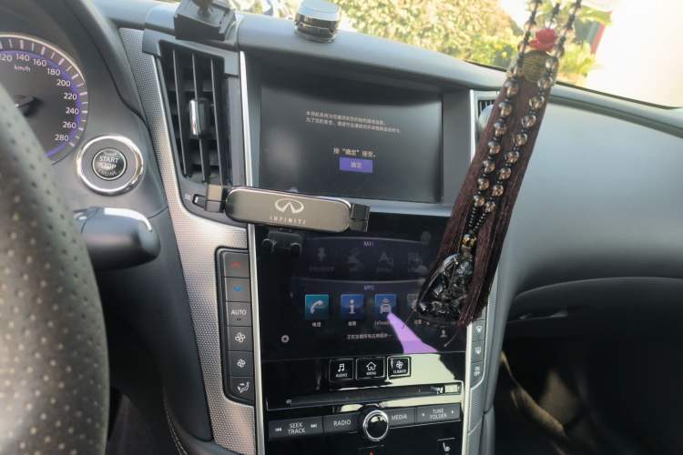 Used Infiniti Q50 2014 3.7L Luxury Sport Edition Audio And AC Panel