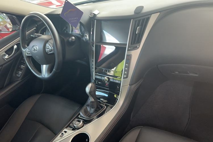 Used Infiniti Q50 2014 3.7L Comfort Edition Audio And AC Panel