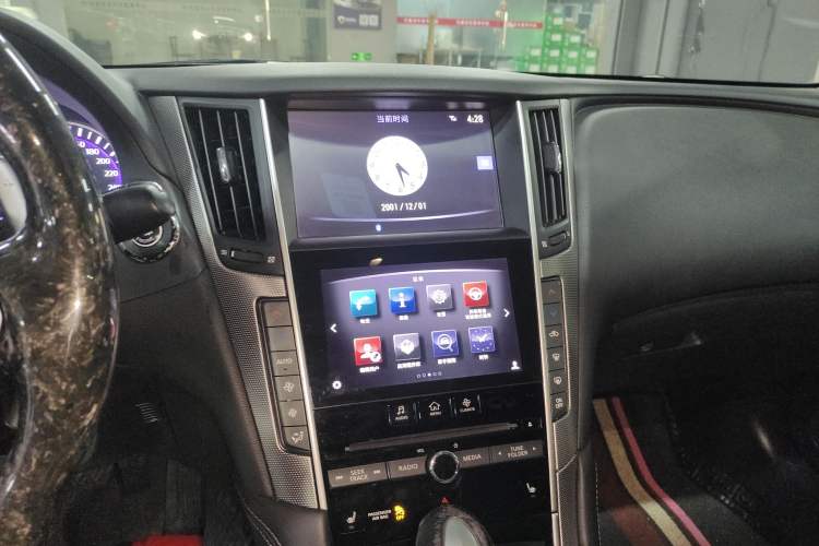 Used Infiniti Q50 2014 3.7L Comfort Edition Audio And AC Panel