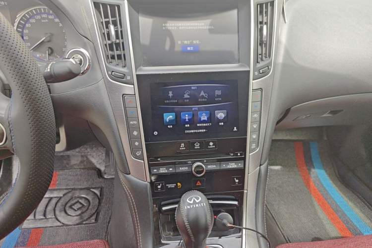 Used Infiniti Q50 2014 2.0T Luxury Edition Audio And AC Panel