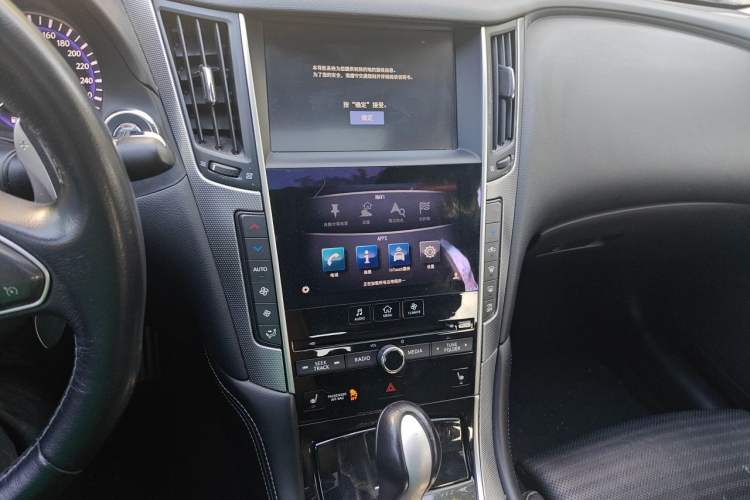 Used Infiniti Q50 2014 3.7L Luxury Sport Edition Audio And AC Panel