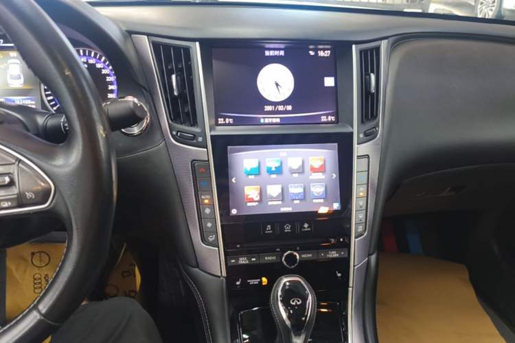 Used Infiniti Q50 2014 3.7L Comfort Edition Audio And AC Panel