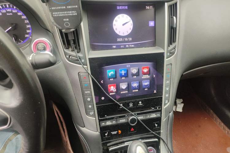 Used Infiniti Q50 2014 3.7L Comfort Edition Audio And AC Panel