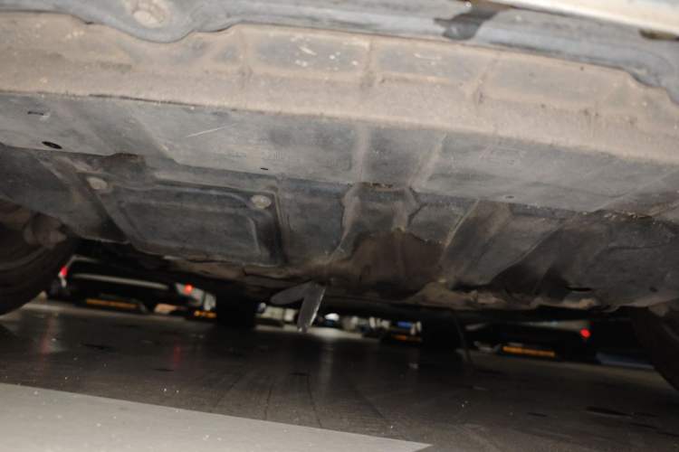 Used Infiniti Q50 2014 2.0T Comfort Edition Chassis Front