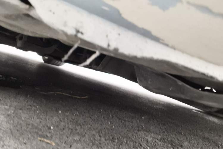 Used Infiniti Q50 2014 3.7L Comfort Edition Chassis Front Right