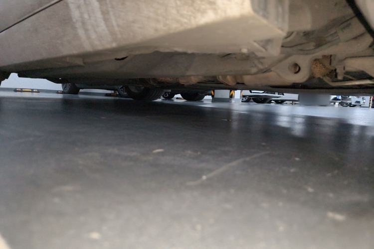 Used Infiniti Q50 2014 3.7L Comfort Edition Chassis Front Right
