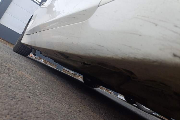 Used Infiniti Q50 2014 3.7L Luxury Edition Chassis Front Right