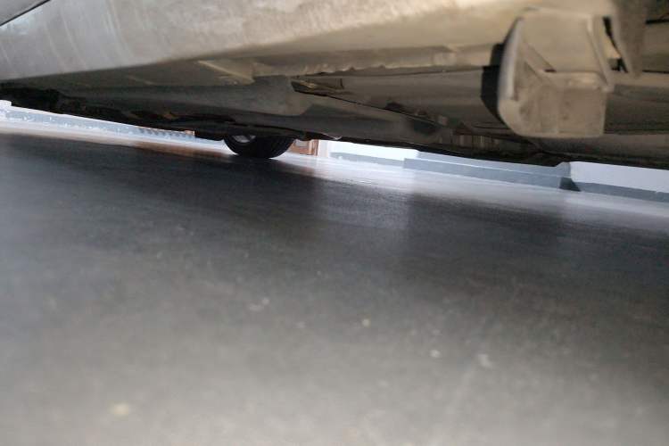 Used Infiniti Q50 2014 3.7L Comfort Edition Chassis Rear Left