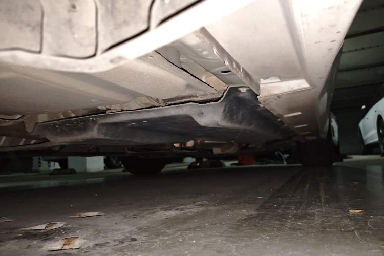 Used Infiniti Q50 2014 2.0T Comfort Edition Chassis Rear Right