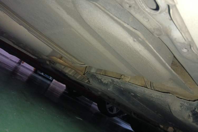 Used Infiniti Q50 2014 2.0T Comfort Edition Chassis Rear Right