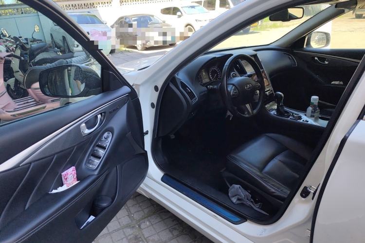 Used Infiniti Q50 2014 2.0T Luxury Edition Driver Seat