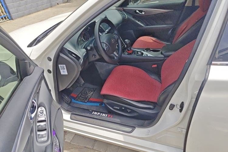 Used Infiniti Q50 2014 2.0T Luxury Edition Driver Seat