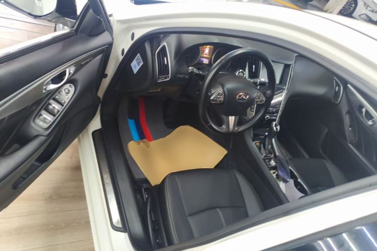 Used Infiniti Q50 2014 3.7L Comfort Edition Driver Seat