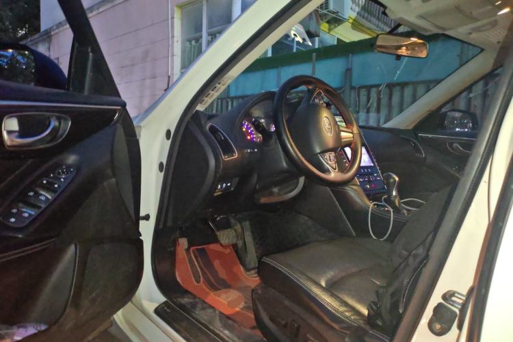 Used Infiniti Q50 2014 2.0T Comfort Edition Driver Seat