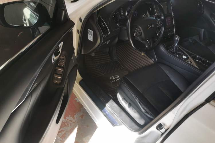 Used Infiniti Q50 2014 2.0T Comfort Edition Driver Seat