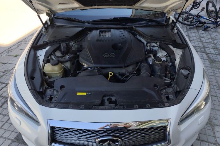 Used Infiniti Q50 2014 2.0T Luxury Edition Engine Bay