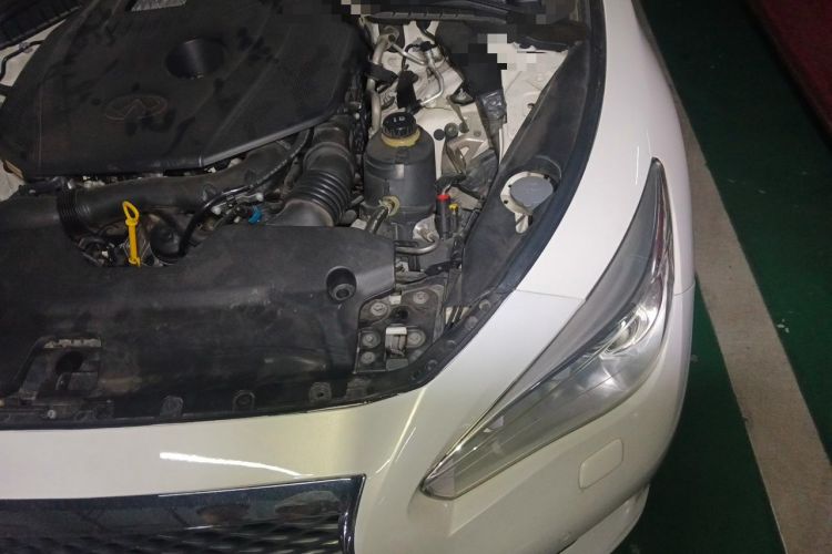 Used Infiniti Q50 2014 2.0T Comfort Edition Engine Bay Left