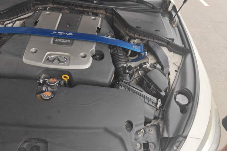 Used Infiniti Q50 2014 3.7L Luxury Sport Edition Engine Bay Left