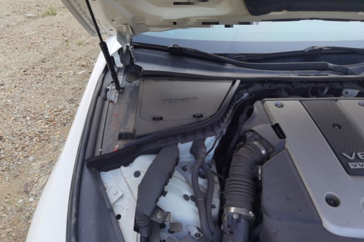Used Infiniti Q50 2014 3.7L Comfort Edition Engine Bay Right