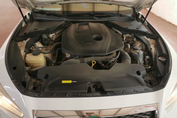 Used Infiniti Q50 2014 2.0T Comfort Edition Engine Bay