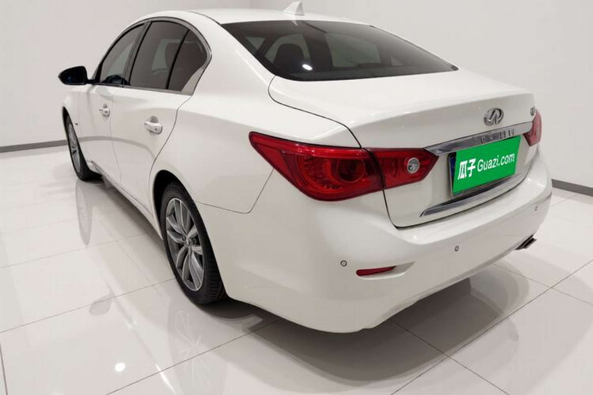 Used Infiniti Q50 2014 2.0T Comfort Edition Exterior 3