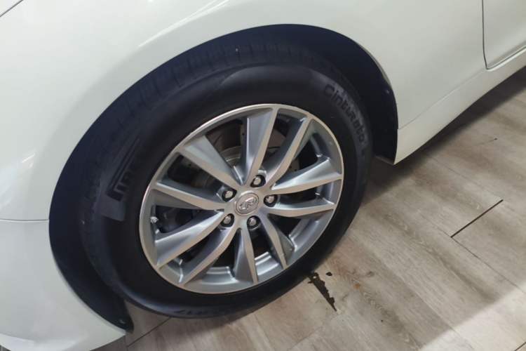 Used Infiniti Q50 2014 3.7L Comfort Edition Exterior 4