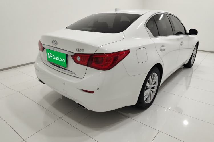 Used Infiniti Q50 2014 2.0T Comfort Edition Exterior 5