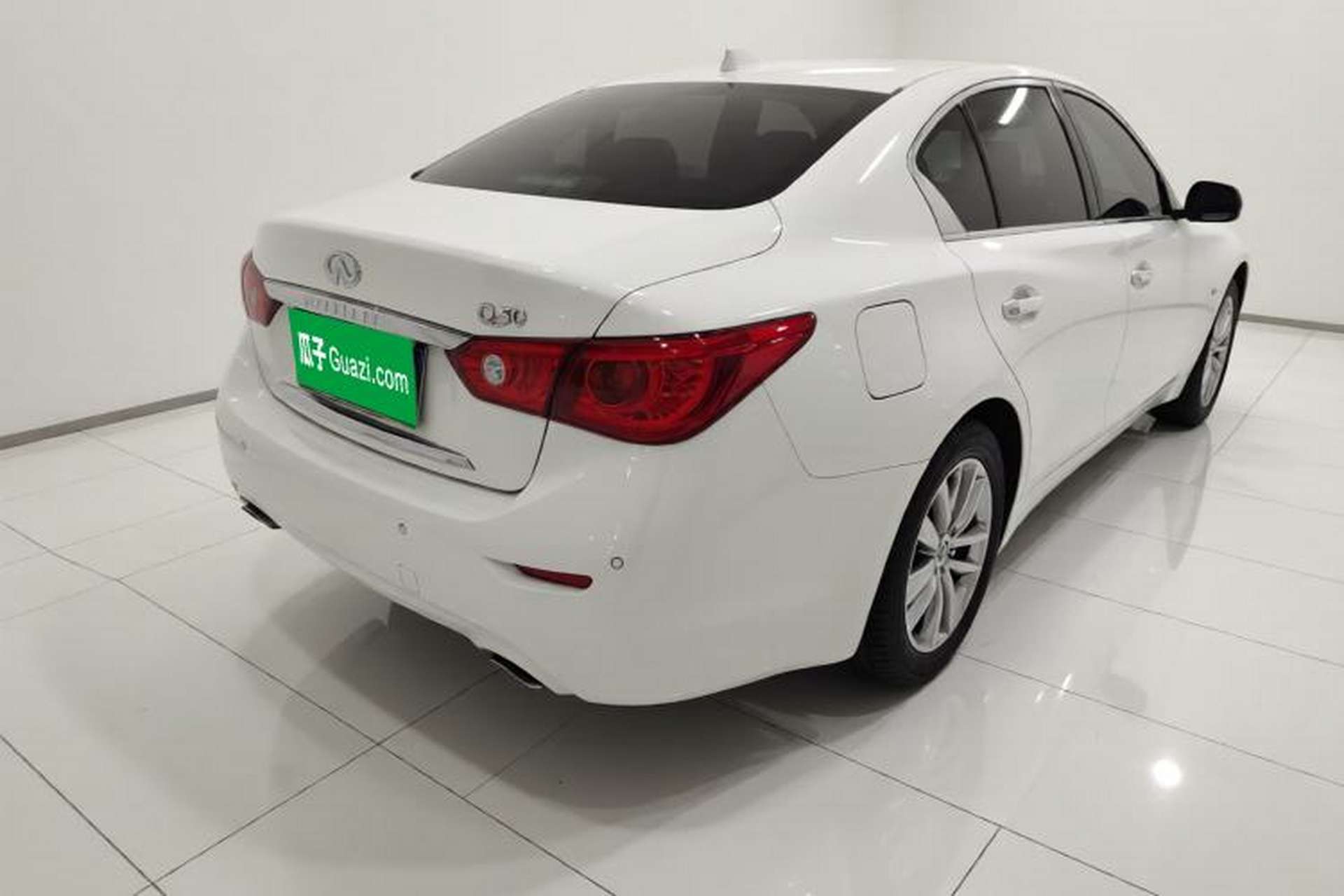 Used Infiniti Q50 2014 2.0T Comfort Edition Exterior 5