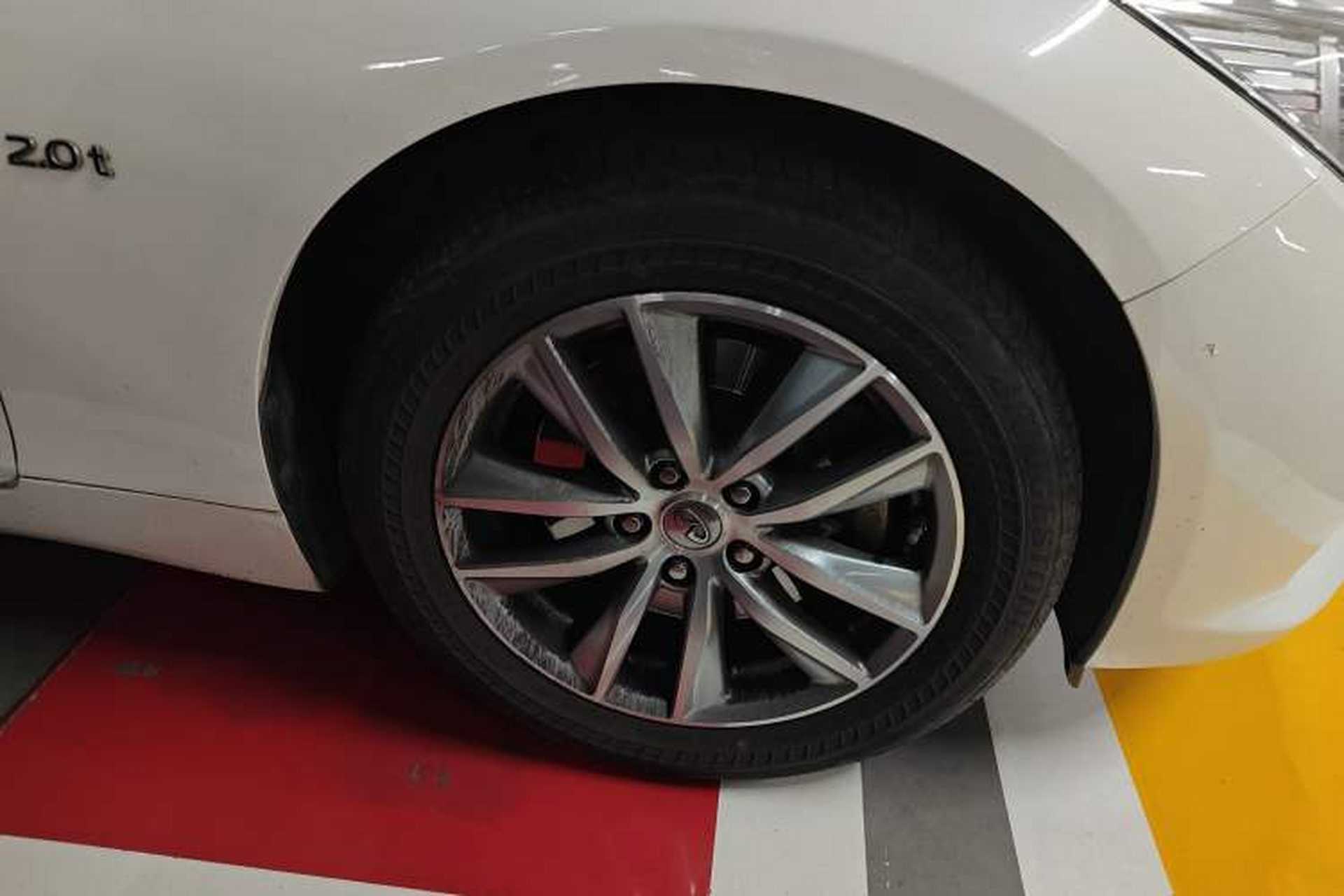 Used Infiniti Q50 2014 2.0T Comfort Edition Exterior 7