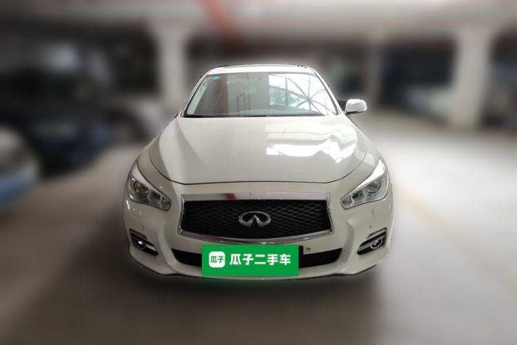 Used Infiniti Q50 2014 2.0T Comfort Edition Front