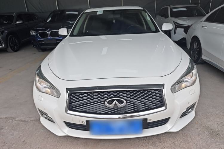 Used Infiniti Q50 2014 2.0T Comfort Edition Front
