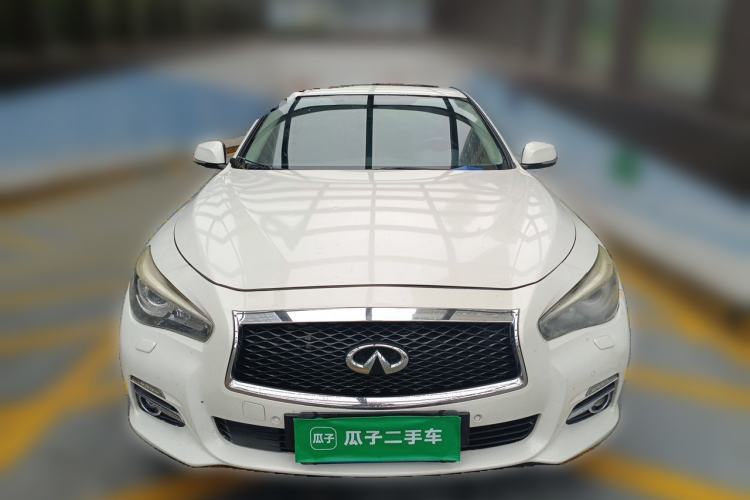 Used Infiniti Q50 2014 2.0T Comfort Edition Front