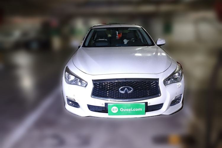 Used Infiniti Q50 2014 2.0T Comfort Edition Front