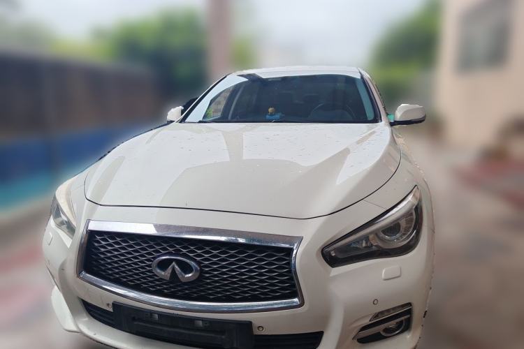 Used Infiniti Q50 2014 3.7L Luxury Edition Front