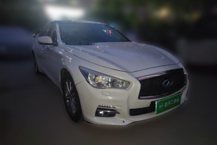 Used Infiniti Q50 2014 2.0T Comfort Edition Front Right 45 Deg