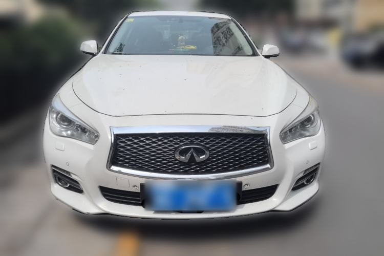 Used Infiniti Q50 2014 2.0T Comfort Edition Front