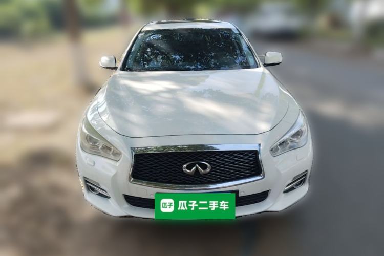 Used Infiniti Q50 2014 2.0T Comfort Edition Front