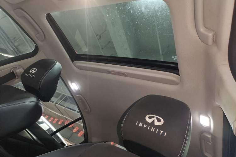 Used Infiniti Q50 2014 3.7L Comfort Edition Headliner