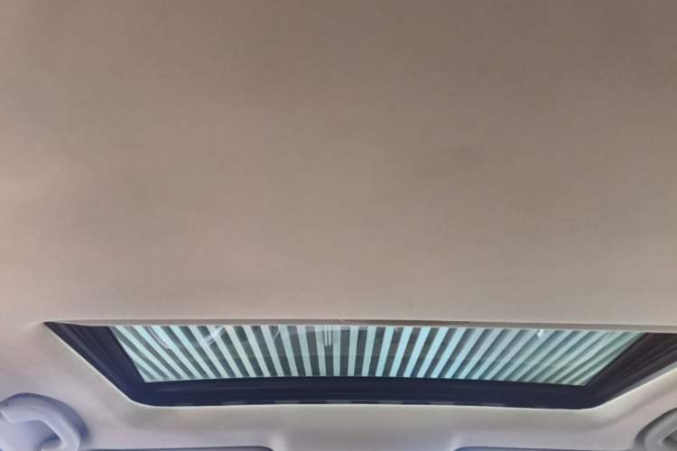 Used Infiniti Q50 2014 3.7L Comfort Edition Headliner