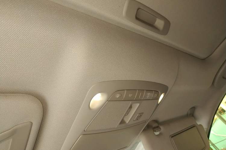 Used Infiniti Q50 2014 3.7L Luxury Sport Edition Headliner