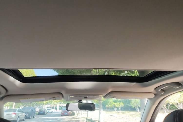 Used Infiniti Q50 2014 2.0T Comfort Edition Headliner