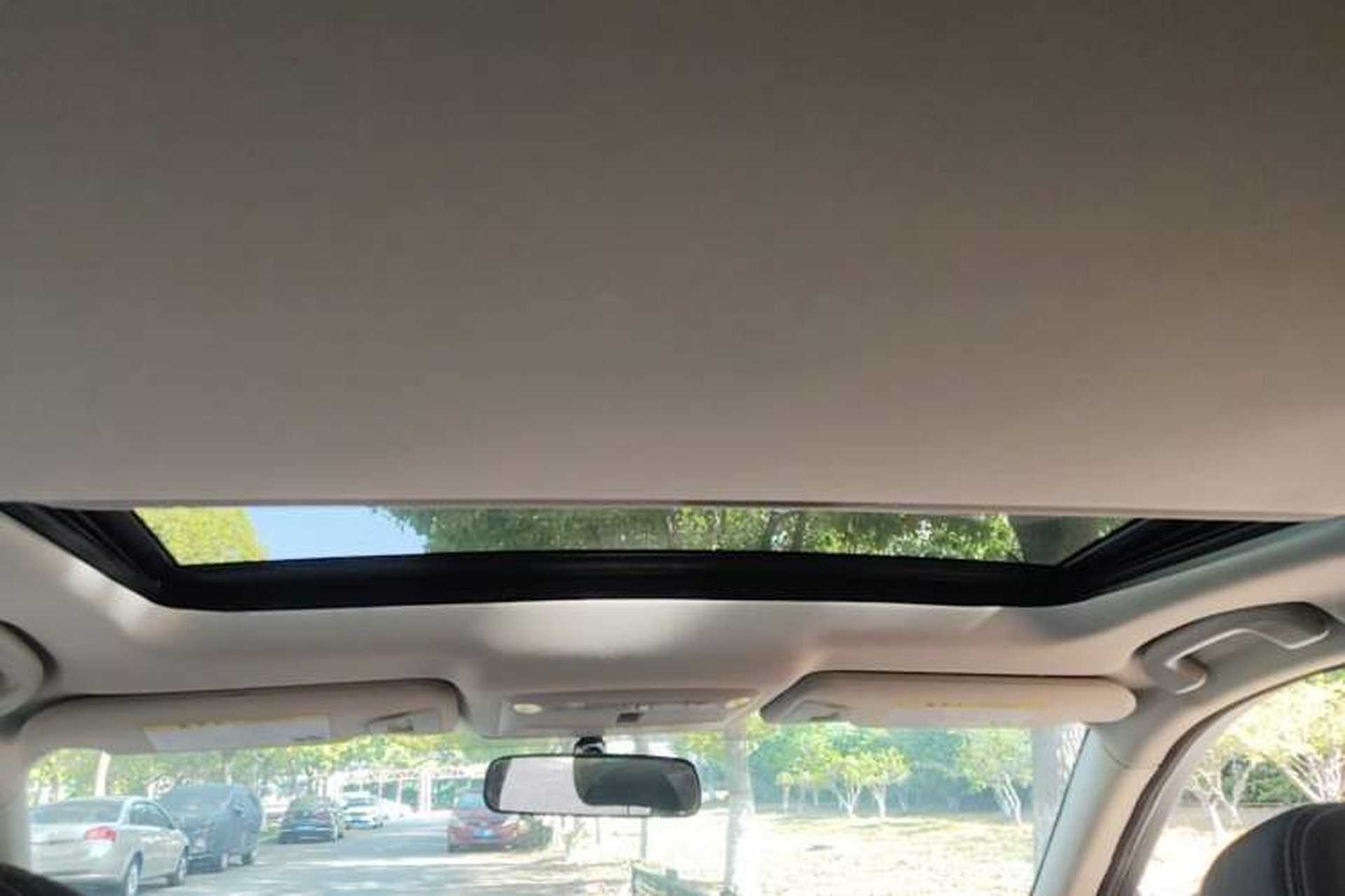Used Infiniti Q50 2014 2.0T Comfort Edition Headliner